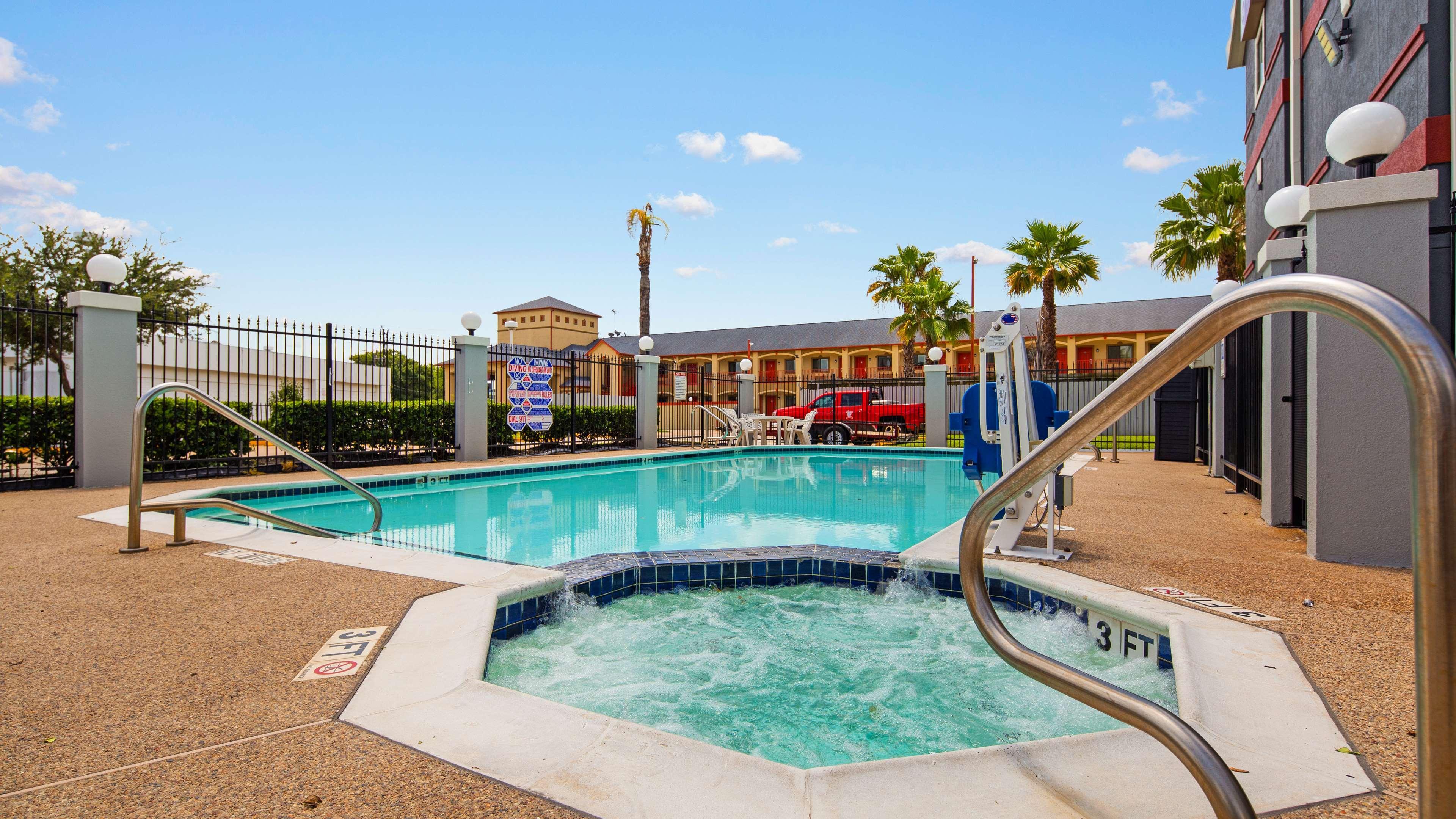 Best Western Plus Northwest Inn And Suites Houston Exterior photo